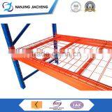 Inverted Flared Wire Decking With Waterfall thumbnail-6