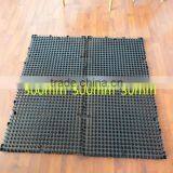 Plastic Tile Grid thumbnail-1