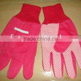Red color Pvc dots cotton garden glove