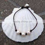 Knotted LEATHER & Three FRESHWATER Pearl Bracelet - Round thumbnail-1