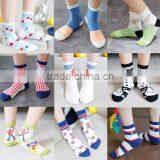 Winter or Utumn Leisure Cotton Socks Trendy Apple Umbrella Multi Funny Pattern Socks Knitting Pattern 5 Toe Cotton Socks thumbnail-2