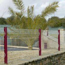 3D Curved Fence System With Interlocking Panels for Easy Assembly thumbnail-4