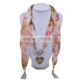 China Yiwu Factory Supply Scarf With Heart Pendant