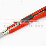 CN071 Retactable Art Knife Cutter With 9mm Snap off Stainless Steel Blade thumbnail-2