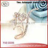 Elegant Metal Flower Brooch, Gold Alloy Crystal Brooch, Wedding Invitations Pins thumbnail-1