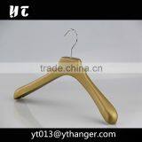 Classic Normal Luxury Wooden Hanger Wooden Suit Hanger for Men Clothes thumbnail-6