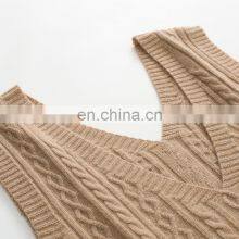 Women's Custom Crop Tank Top V-Neck Woolen Knitted Cashmere Vest With Embroidered Logo Casual Short Length Vests for Suits thumbnail-3