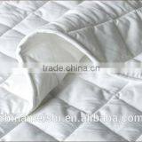 China Manufacturer Wholesale Price Waterproof Mattress Protector thumbnail-5