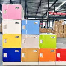 Armário de plástico ABS econômico em espaço com design empilhavel - Unidade de armazenamento compacta premium para recreação em parque aquático thumbnail-1