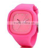 Bright Color Fashionable Square Case Silicone Rubber Watch thumbnail-3