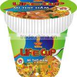 Meaty Flavour Instant Noodles thumbnail-1