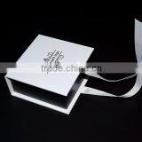 Custom Colorful Fancy Small Creative Gift Boxes for Boutique thumbnail-5