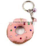 China Wholesale Donut Key Ring Handmade Design Pink Fabric Crystal Decor Craft Promotion Kawaii Felt Pony Bead Keychain Patterns