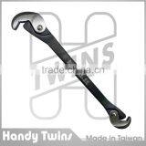 Dual Jaw Self-Adjusting Quick Wrench thumbnail-1