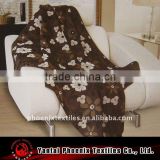 throw/blanket in chenille with floral