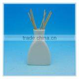 Hot Sale Mini White Ceramic Flower Vase thumbnail-1