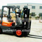 2.5Ton Diesel Fork Lift Truck thumbnail-1