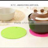 Creative Kitchen Silicone Table Mat, Insulation Pads, Pot Pad, Waterproof Non-slip Cup Mat thumbnail-2