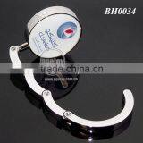 Saudi Arabia Souvenirs Promotional Round Portable Foldable Handbag Holder Hook Zinc Alloy Metal Dubai Print Custom Bag Hanger thumbnail-1