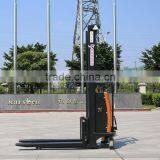 China Top Rank Semi-Electric Pallet Stacker (CDSD10) thumbnail-6