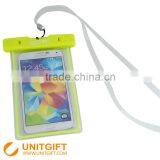 Waterproof Cell Phone Pouch for Swimming thumbnail-1