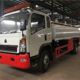 Sinotruk Howo 4x2 10,000 Liters Fuel Tank Truck Oil Tanker