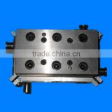 China Manufacturer Extrtusion Wave Plate Mould