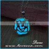 Summer Elegant Night Light Glow In Dark Luminous Rose Flower Pendant Necklace thumbnail-1