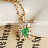 Factory Wholesale 18 Carat Gold Mosaic Natural Emerald Clavicular Necklace Pendant thumbnail-5