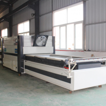 High Grade Vacuum Membrane Press Machine for MDF Door Cabinet PVC Foil Vacuum Hot Press Machine thumbnail-5