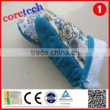 Hot Sale Heatproof Blue and White Oven Mitt Factory thumbnail-1