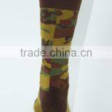 Men Camouflage Design Crew Sport Socks Thick Elite Basketball Socks thumbnail-3