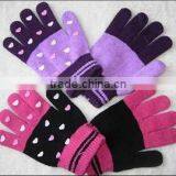 Children cute knitted gloves