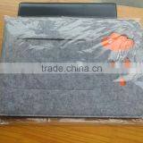 China Suppliers Hollow Flower Handmade Felt Laptop Bag Felt Laptop Sleeve With Outside Pocket thumbnail-5
