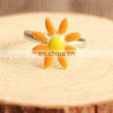 High Quality Hot Sale Daisy Rings Bridal Ceramics Engagement Ring for Women Jewelry Gift thumbnail-6