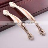 New Products White Creative Eur-style Furniture Accessories Kitchen Cabinet Handles and Knobs thumbnail-6