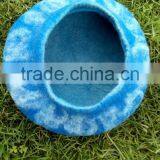 New Zealand Sheep Wool Animal Cave thumbnail-3