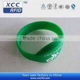 Dia 45mm silicone bracelets/ silicone wristband with f08