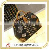 2016 Latest Leather Shoulder Messenger Bag Korean Hangbag With Leather Badge thumbnail-1
