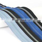 2015 Top Quality #5 Close End Auto Lock Plastic Low Price Plastic Zipper thumbnail-2