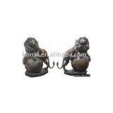 Bronze Lion Playing Ball thumbnail-1