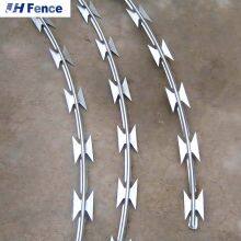 Galvanized PVC Stainless Steel Concertina Razor Barbed Wire Bto-22 Bto-60 Cbt-65 Fencing Wire Price thumbnail-4