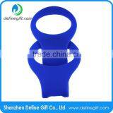 New Style Colorful Foldable Mobile Phone Accessories Silicone Wall Charger Holder thumbnail-4