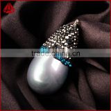Wholesale natural single freshwater pearl cage pendants, elegant global pearl pendants
