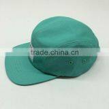 Wholesale Custom Flat Brim Green Camper Caps And Hats Woven Label Logo At Front Panel Nylon Strap With Plastic Buckle thumbnail-2