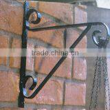Powder Coated Garden Wall-Mounted Steel Hanging Flower Basket Bracket