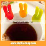 Creative Style Eco-friendly Silicone Tea Cup Clip/Tea Bag Holder/White Chopstick Rest thumbnail-2