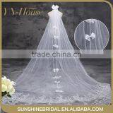 2016 New One-Layer Ivory White Bridal Veils Appliqued Lace Flowers 3 Meter Wedding Veils thumbnail-2