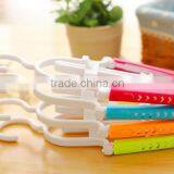 Magic Home Travel Portable Folding Plastic Clothes Hanger Shirt Drying Rack Hook thumbnail-6
