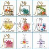 Natural Dried Flower Glass Locket Pendant Necklace for Women thumbnail-1